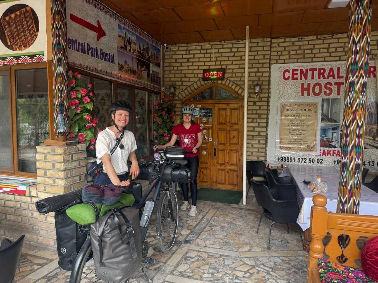Central Park Hostel Khiva Buitenkant foto