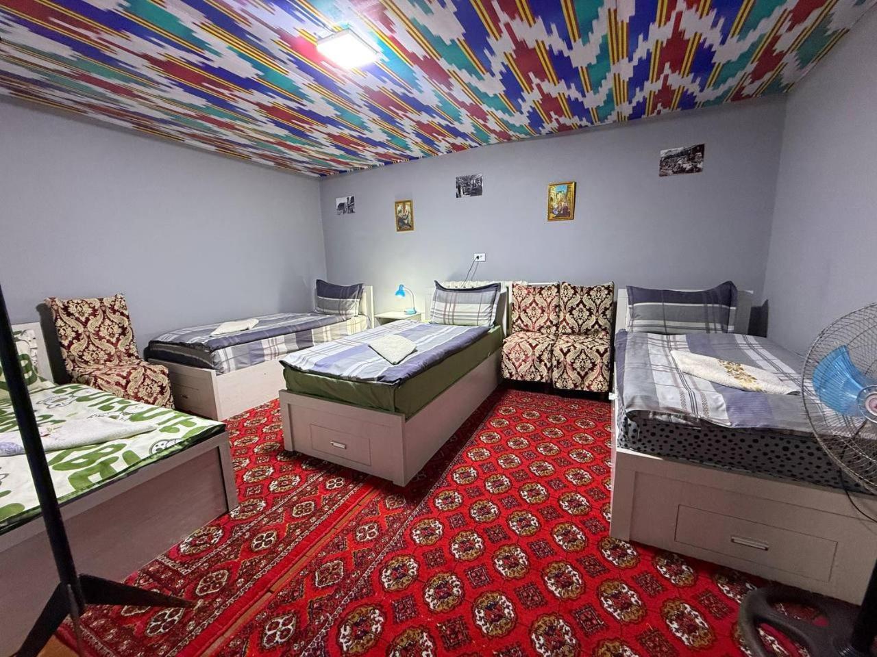 Central Park Hostel Khiva Buitenkant foto